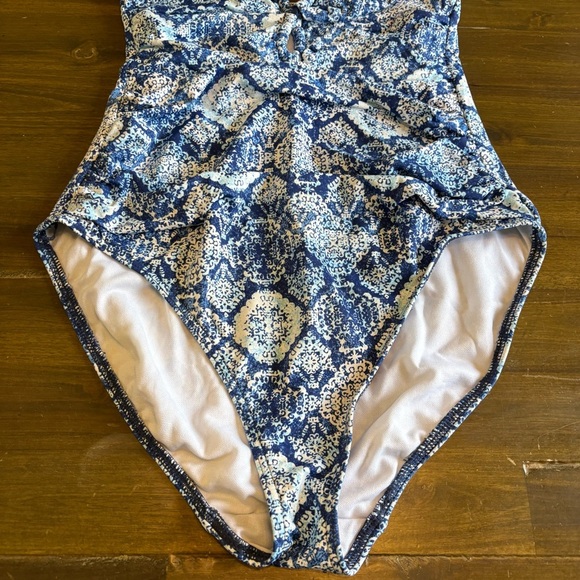Lauren Ralph Lauren Agean Blue Tile Cutout Swimsuit Ruching Flattering Tummy 10 - Picture 4 of 10